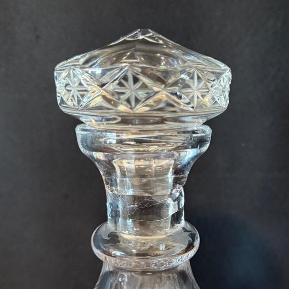 Crystal Decanter - Picture 4 of 9